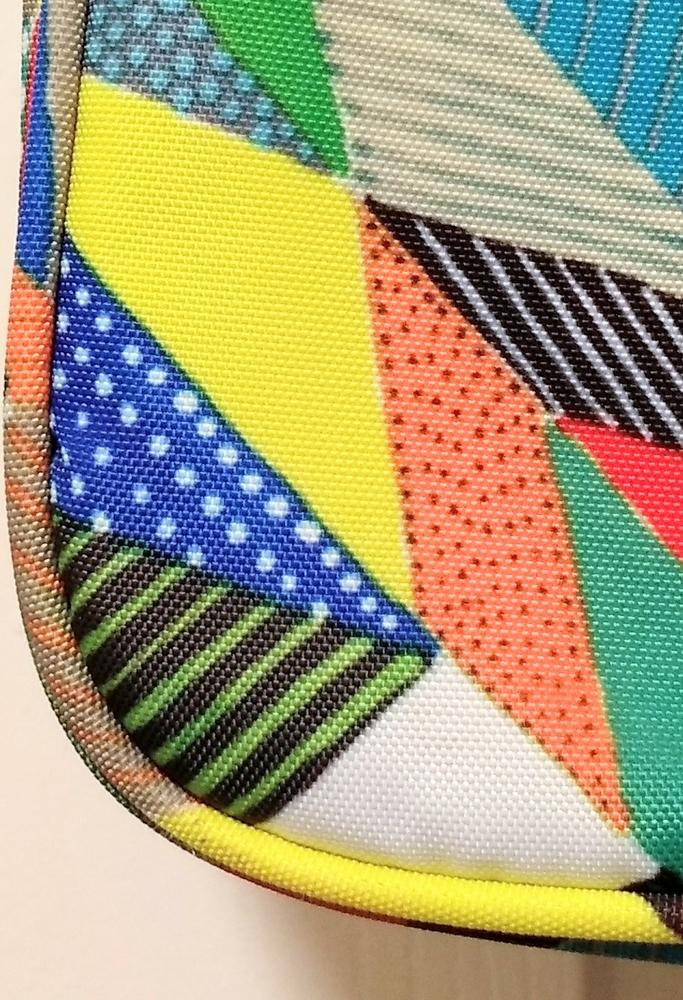 Abstract Graphic Pattern Purse - image 1